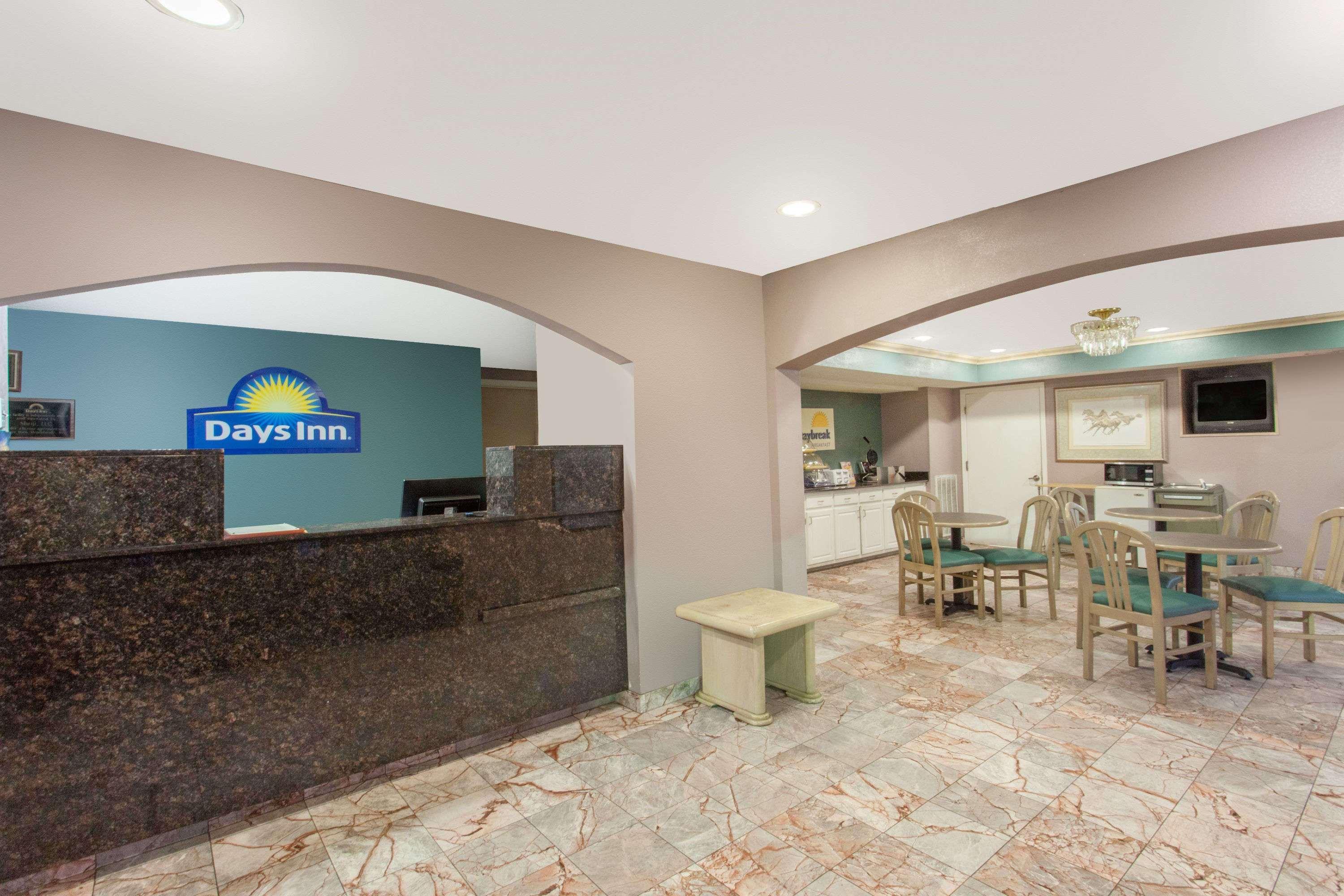 Quality Inn & Suites Decatur Priceville I-65 Eksteriør bilde