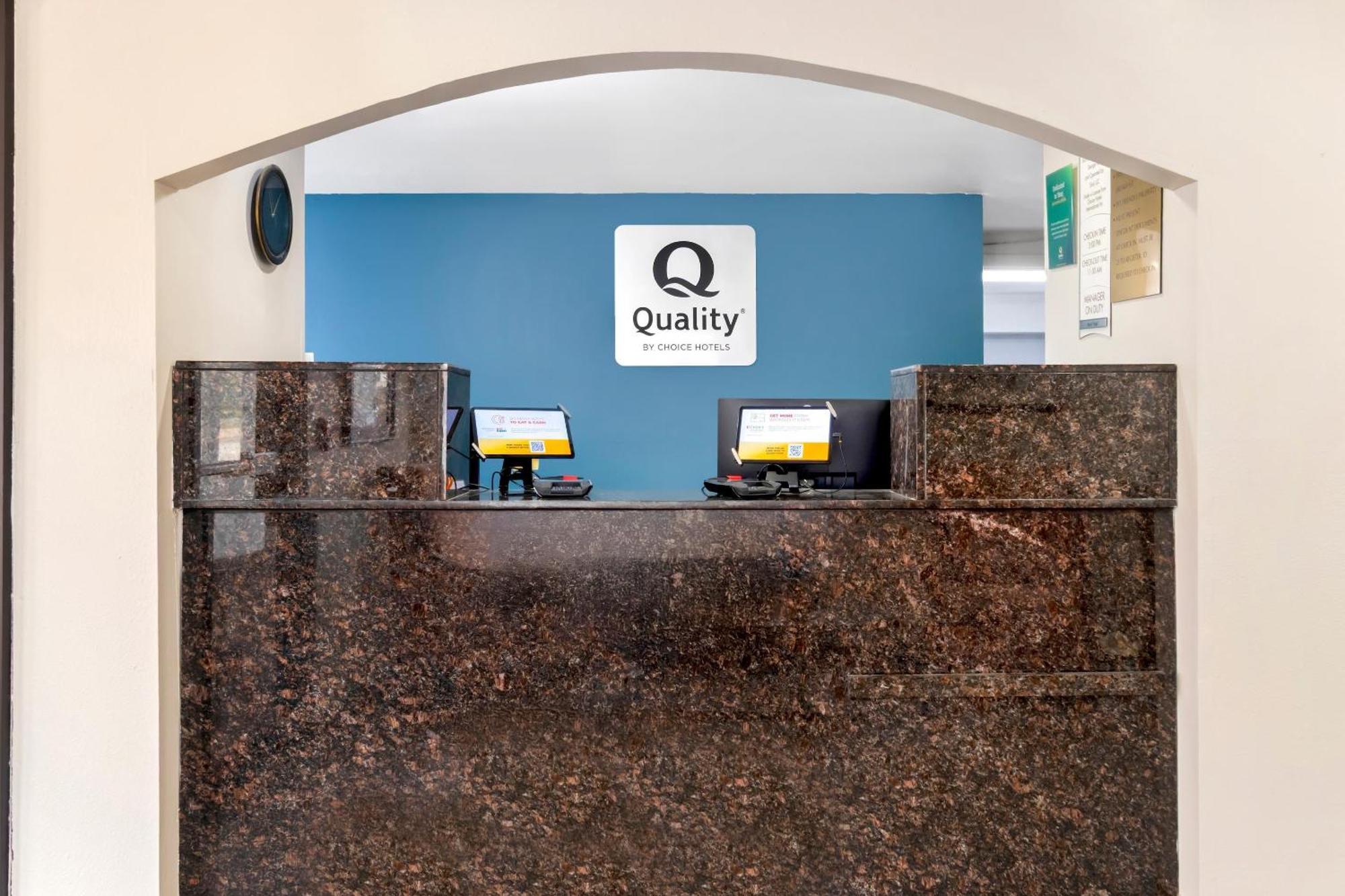 Quality Inn & Suites Decatur Priceville I-65 Eksteriør bilde